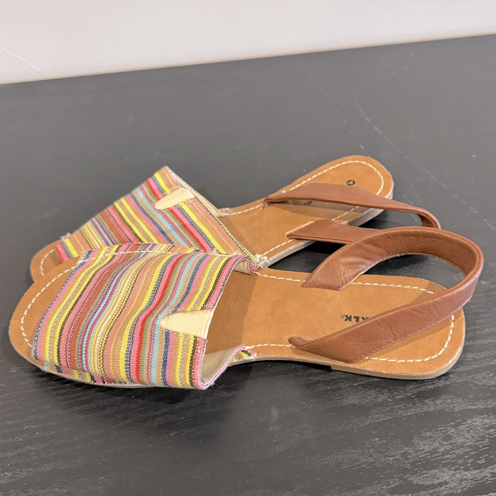 EUC NEVER WORN!! Women’s open toed sandals size 7.5